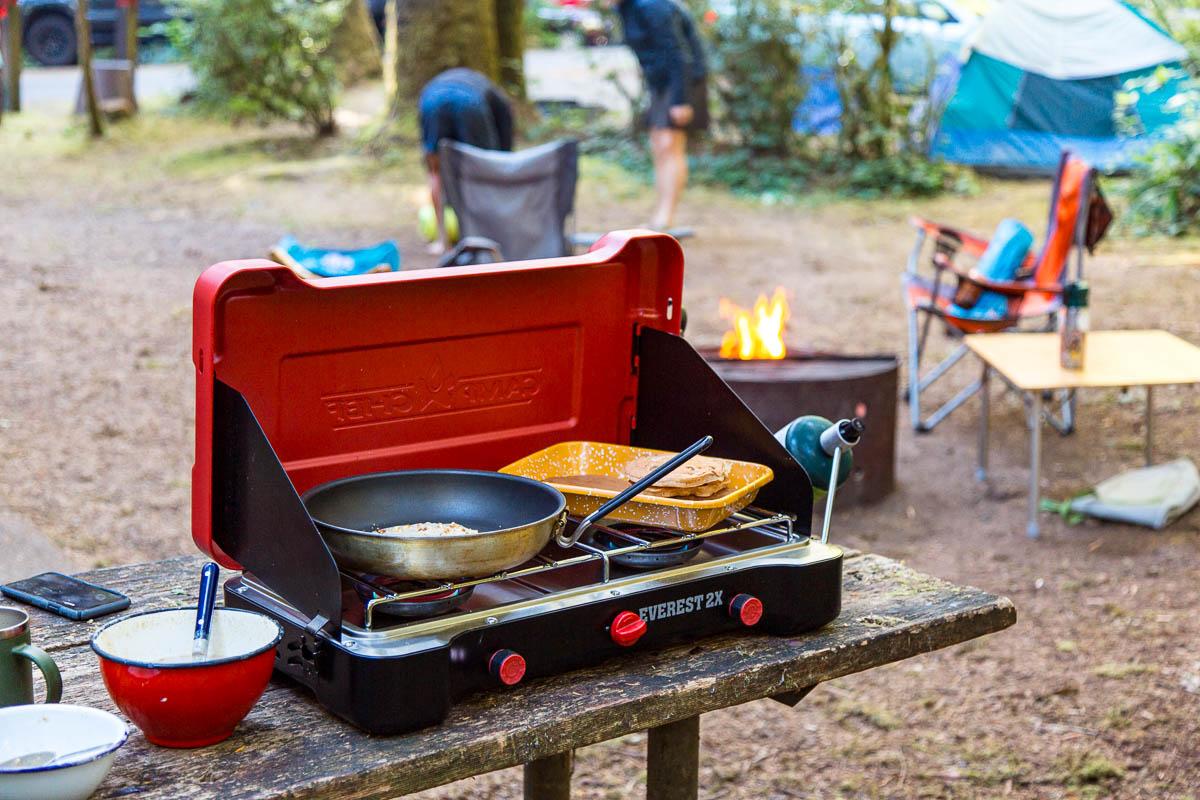 Elevate Your Outdoor Cooking: The Ultimate Guide to Camp Stoves with Wind Guards for Uninterrupted Culinary Adventures